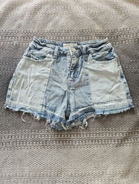 ban jara Two Tone Light Wash Denim Jean Shorts for Women 24